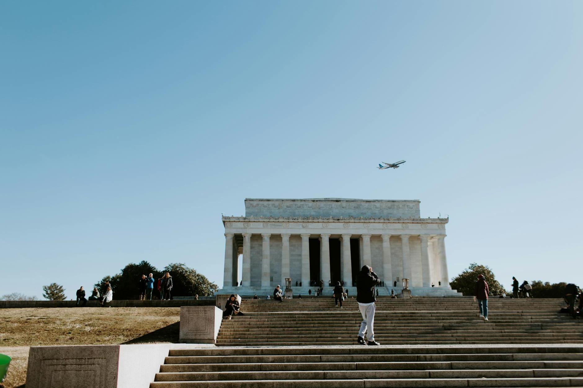 Top 10 Must-See Attractions in Washington DC
