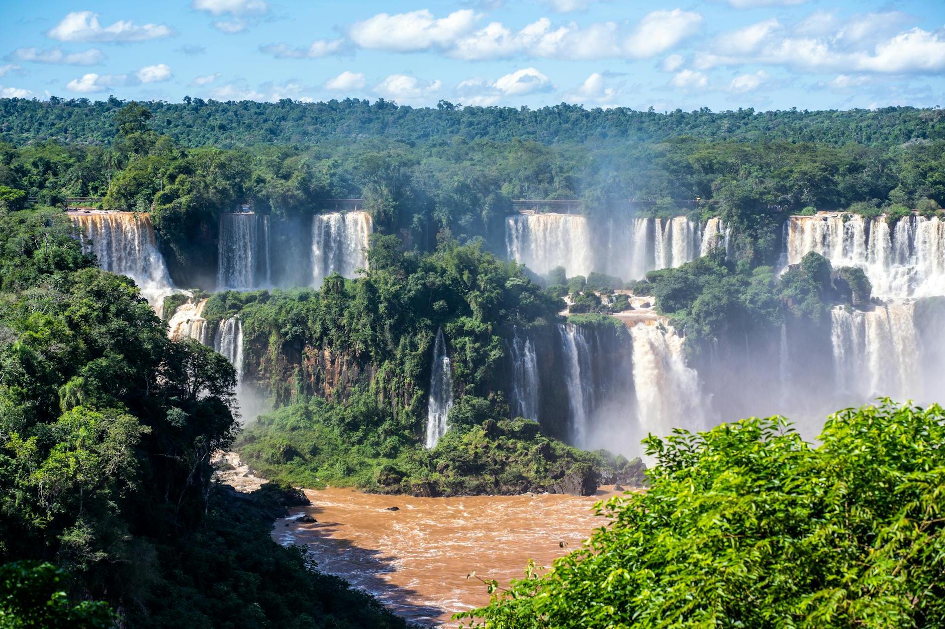 Discover Puerto Iguazu: Top 10 Must-Visit Spots in Argentina's Gateway to the Falls