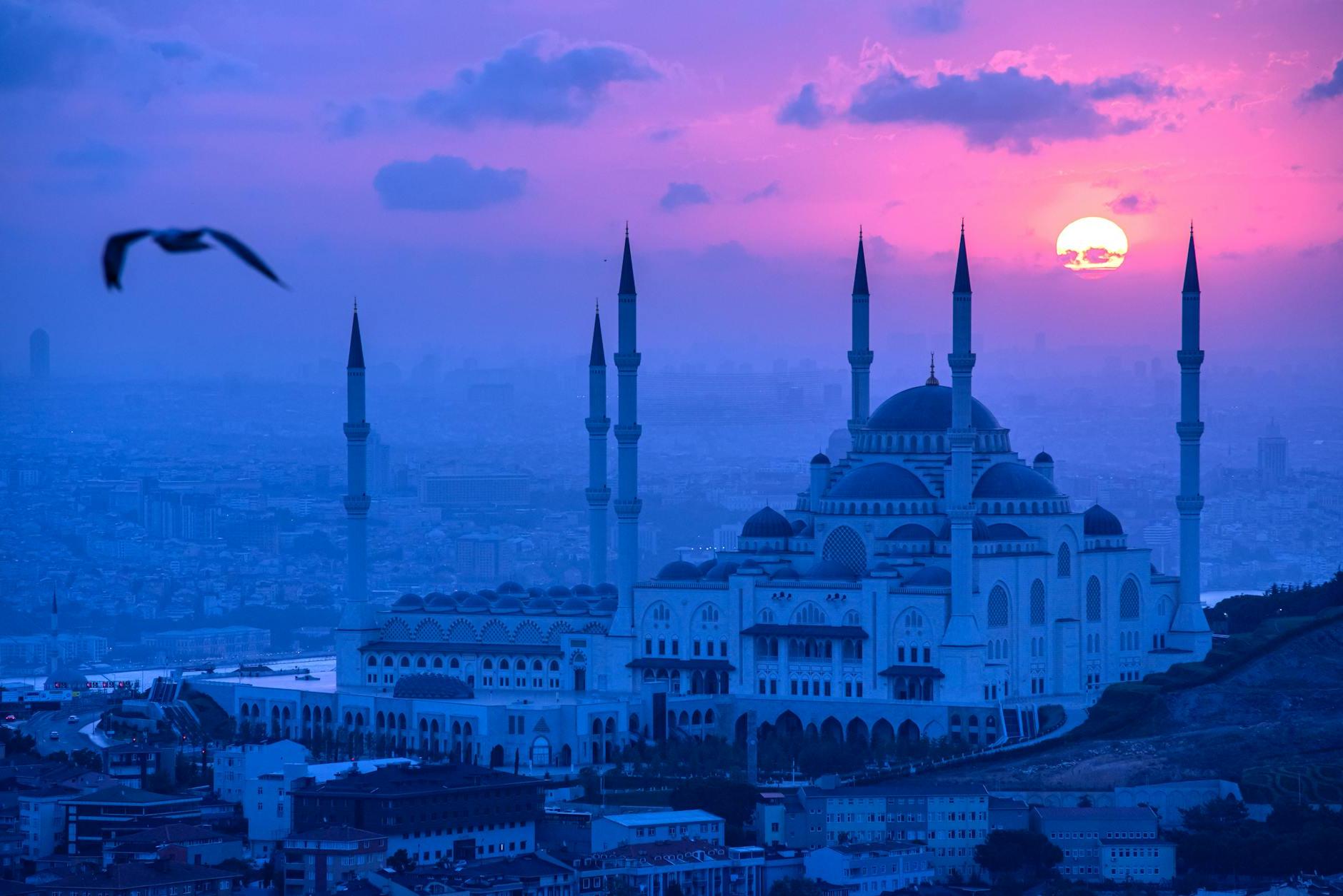 Blue Mosque at Sunset, Istanbul, Turkey 