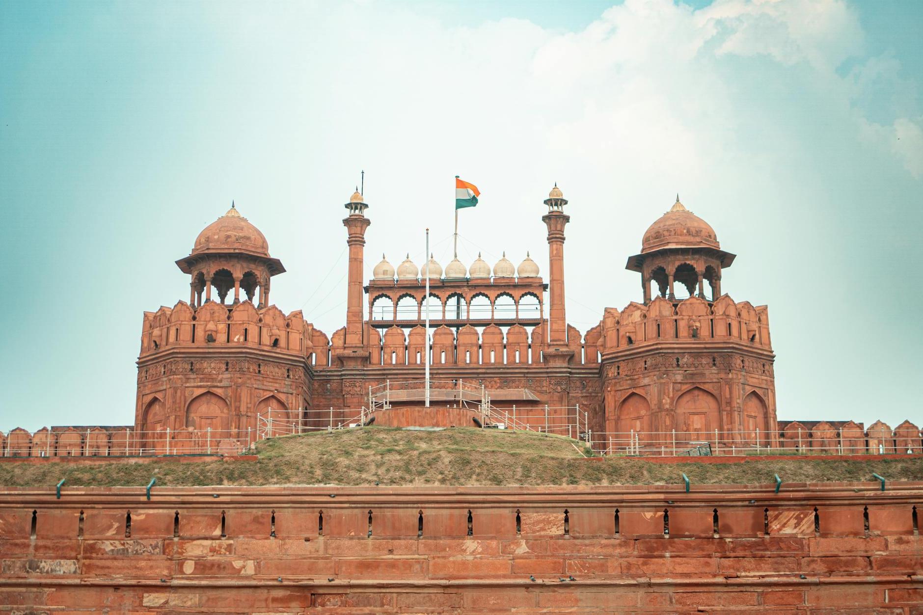 Exploring New Delhi: Top 10 Must-Visit Attractions in India's Captivating Capital