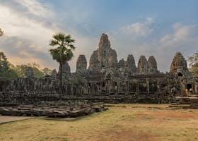 Discover the Magic of Siem Reap: Top 10 Must-Visit Attractions