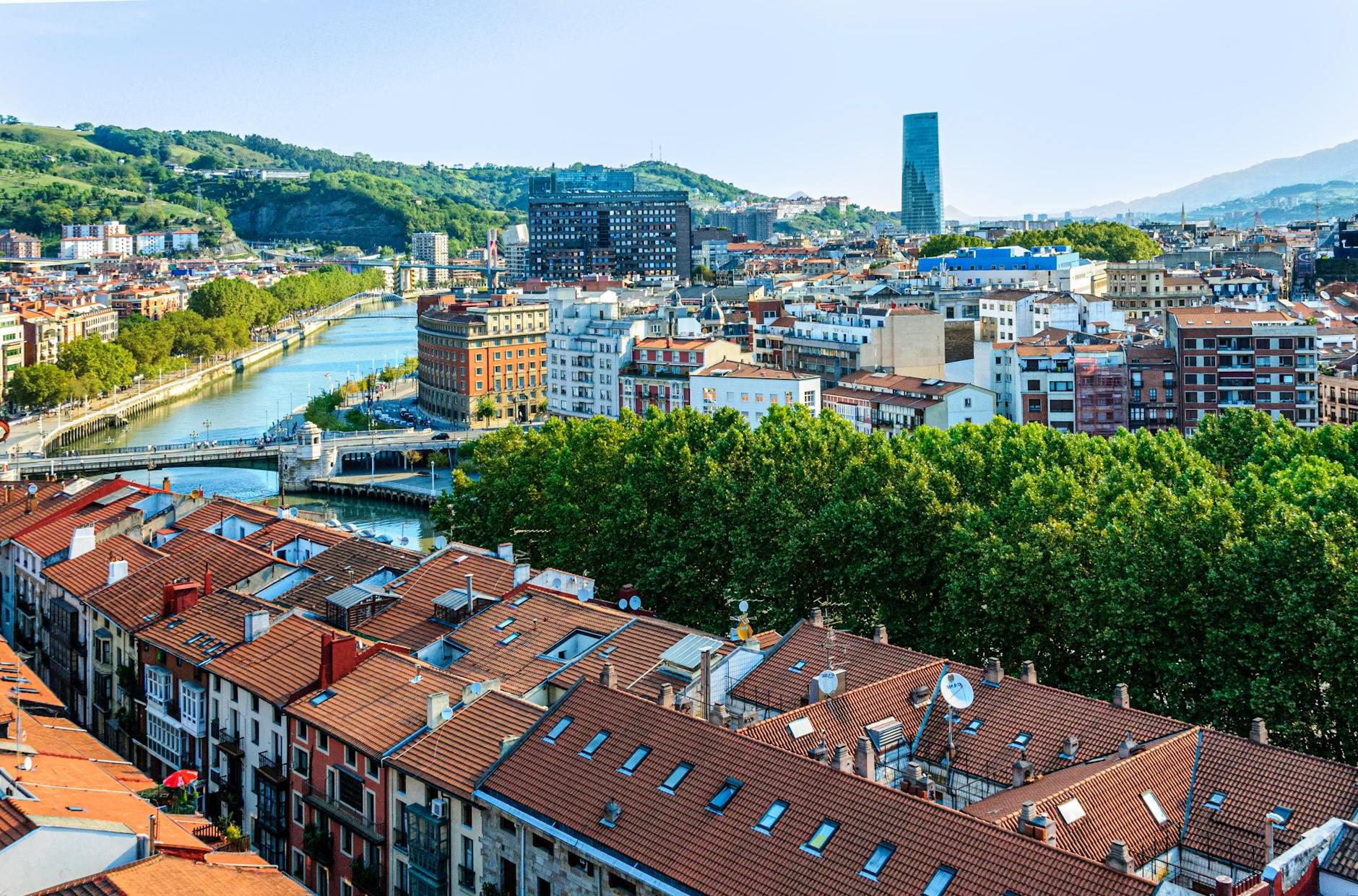 Discover the Top 10 Must-See Attractions in Bilbao, Spain