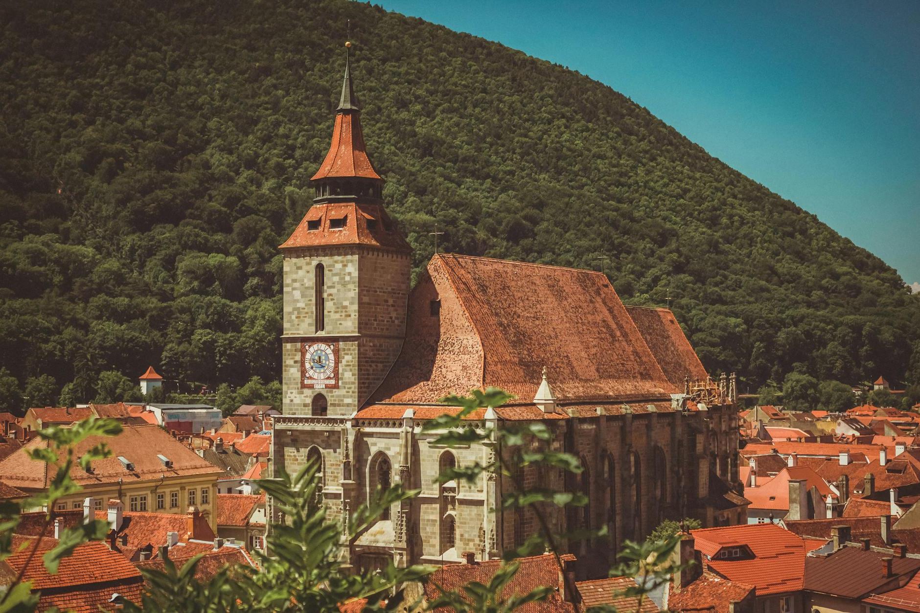 10 Must-See Places in Brasov, Romania