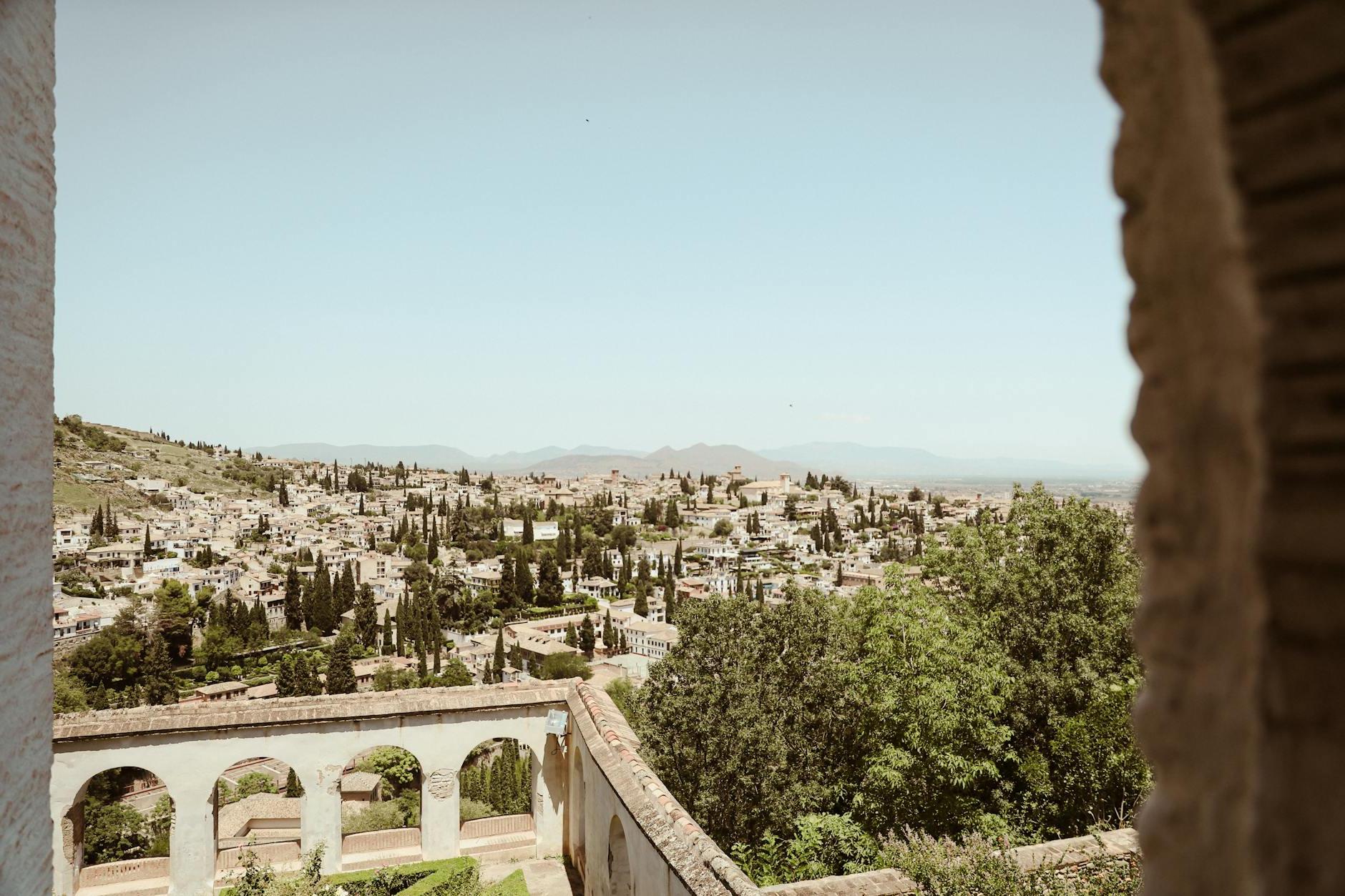 Explore Granada: Top 10 Must-Visit Places in the Heart of Andalusia