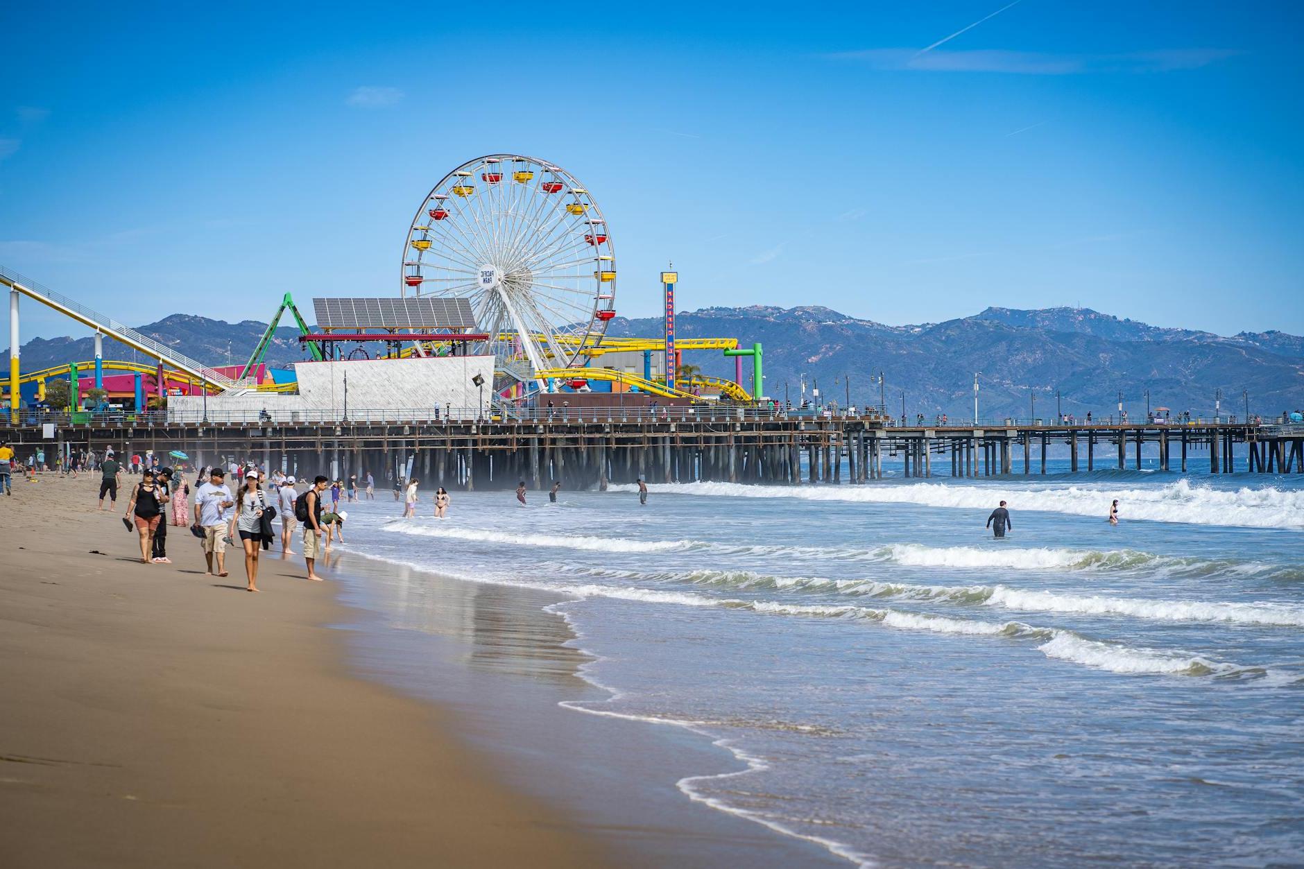 Discover the Top 10 Must-Visit Spots in Santa Monica, California