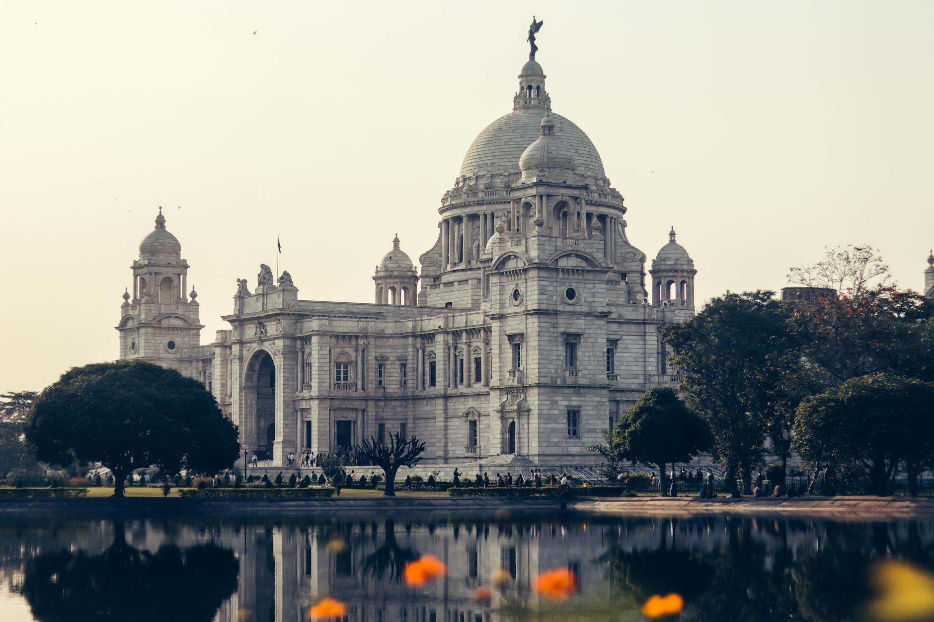 Top 10 Must-Visit Places in Kolkata, India