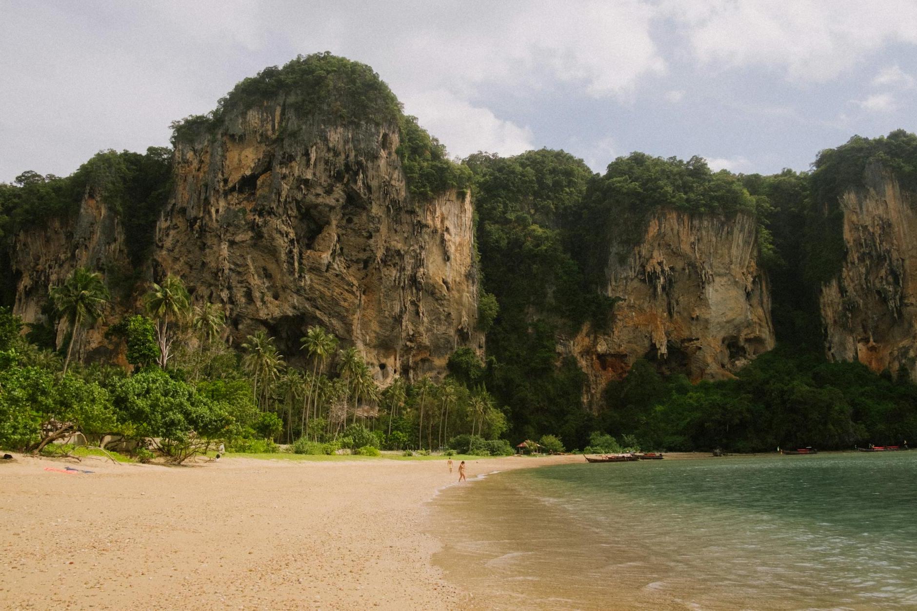 10 Must-Visit Places in Krabi, Thailand