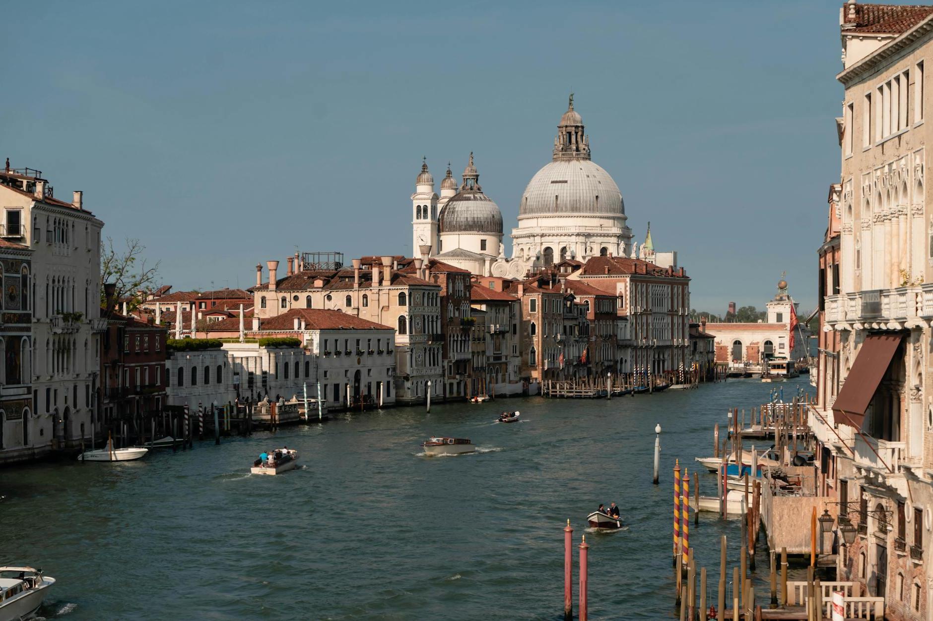 Discover Venice: Top 10 Must-See Attractions in the City of Canals