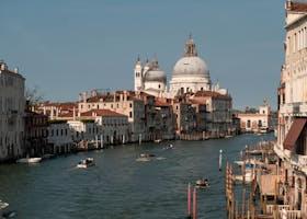 Discover Venice: Top 10 Must-See Attractions in the City of Canals