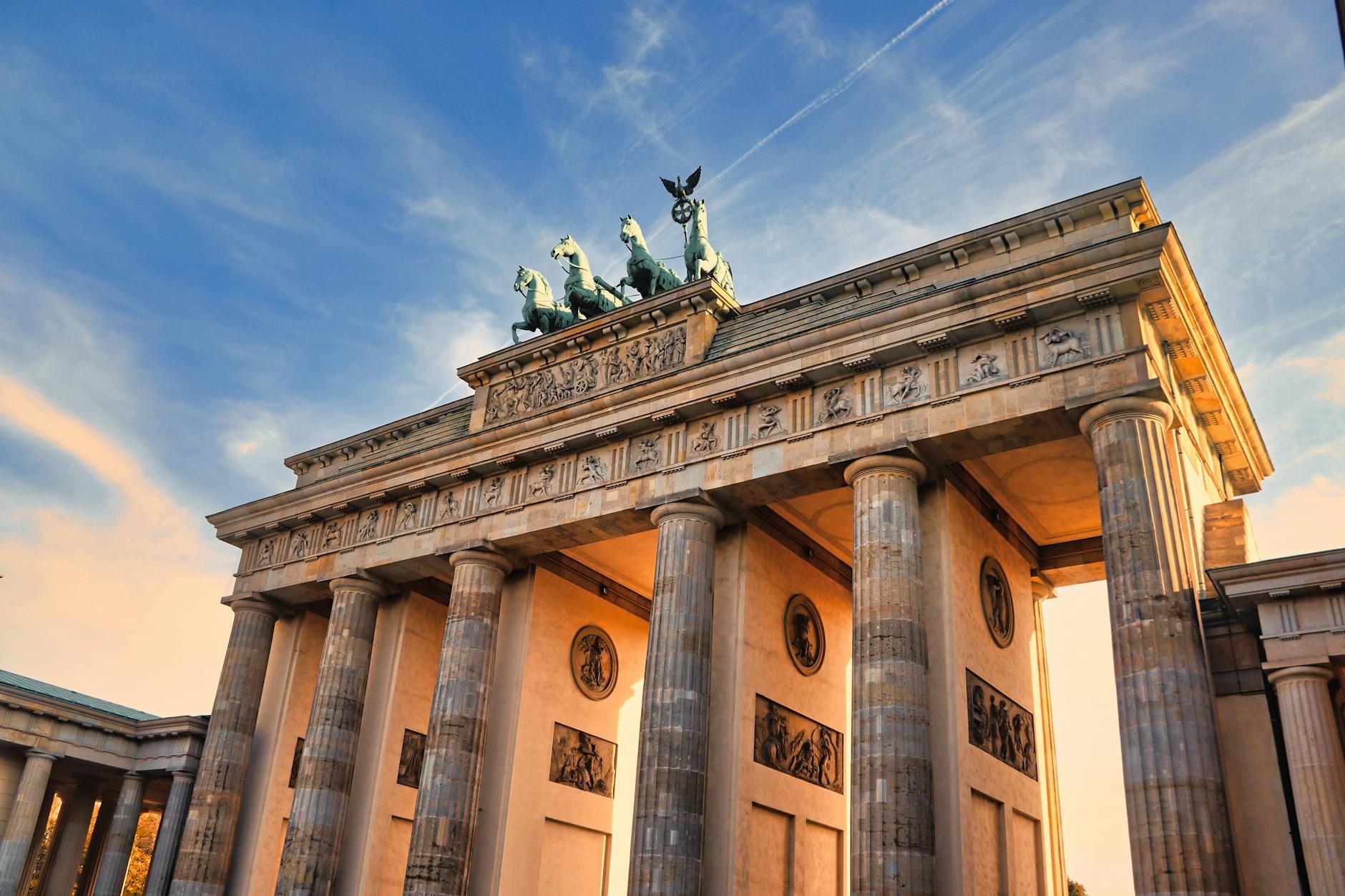 Discover the Heart of Germany: 10 Must-Visit Attractions in Berlin