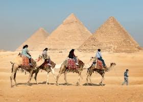Explore Like a Local: Top 10 Must-Visit Attractions in Cairo, Egypt