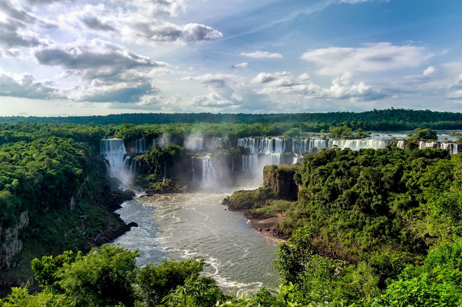 Top 10 Must-See Attractions in Foz do Iguacu, Brazil