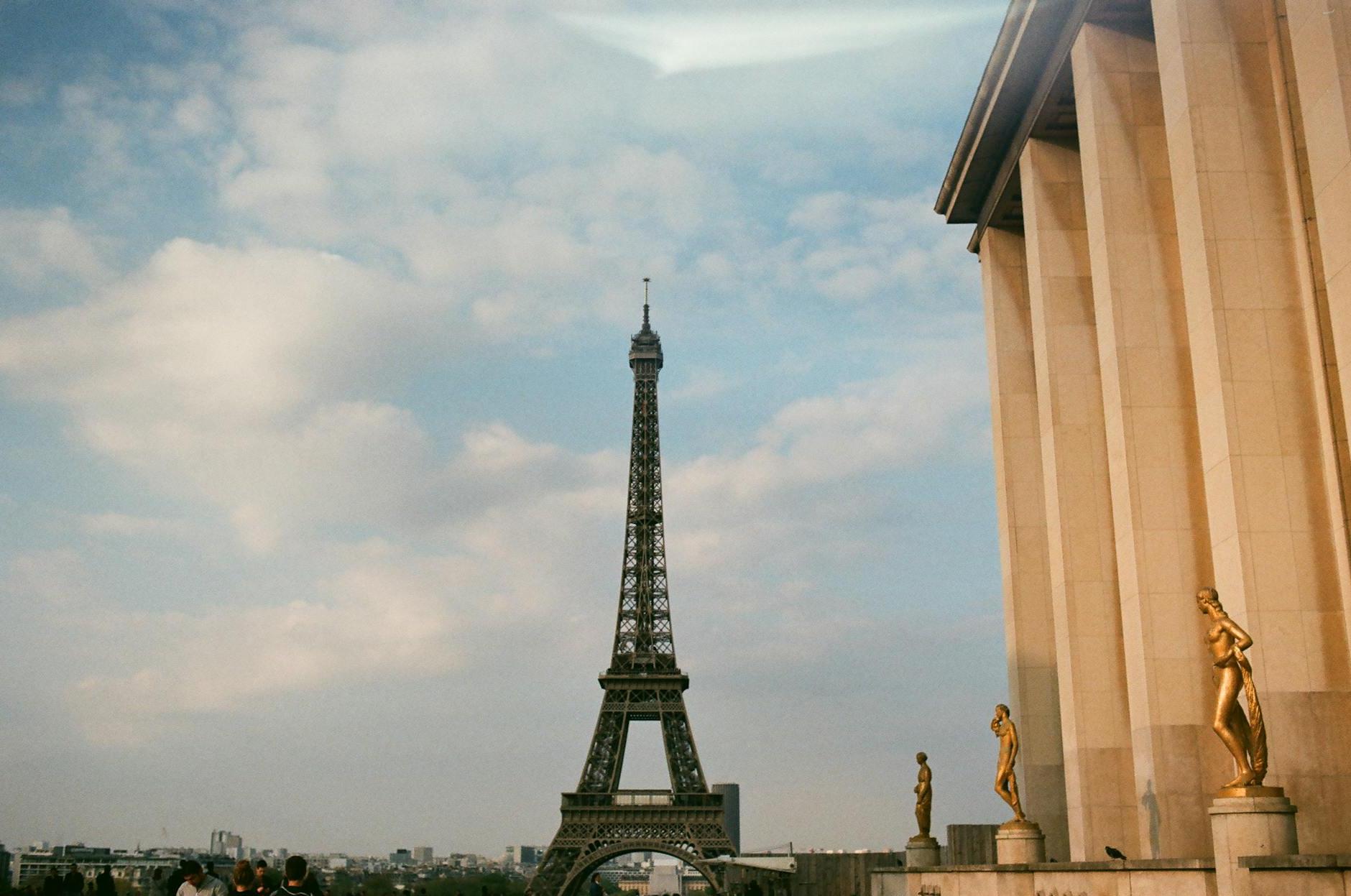 Top 10 Must-See Attractions for an Unforgettable Parisian Adventure