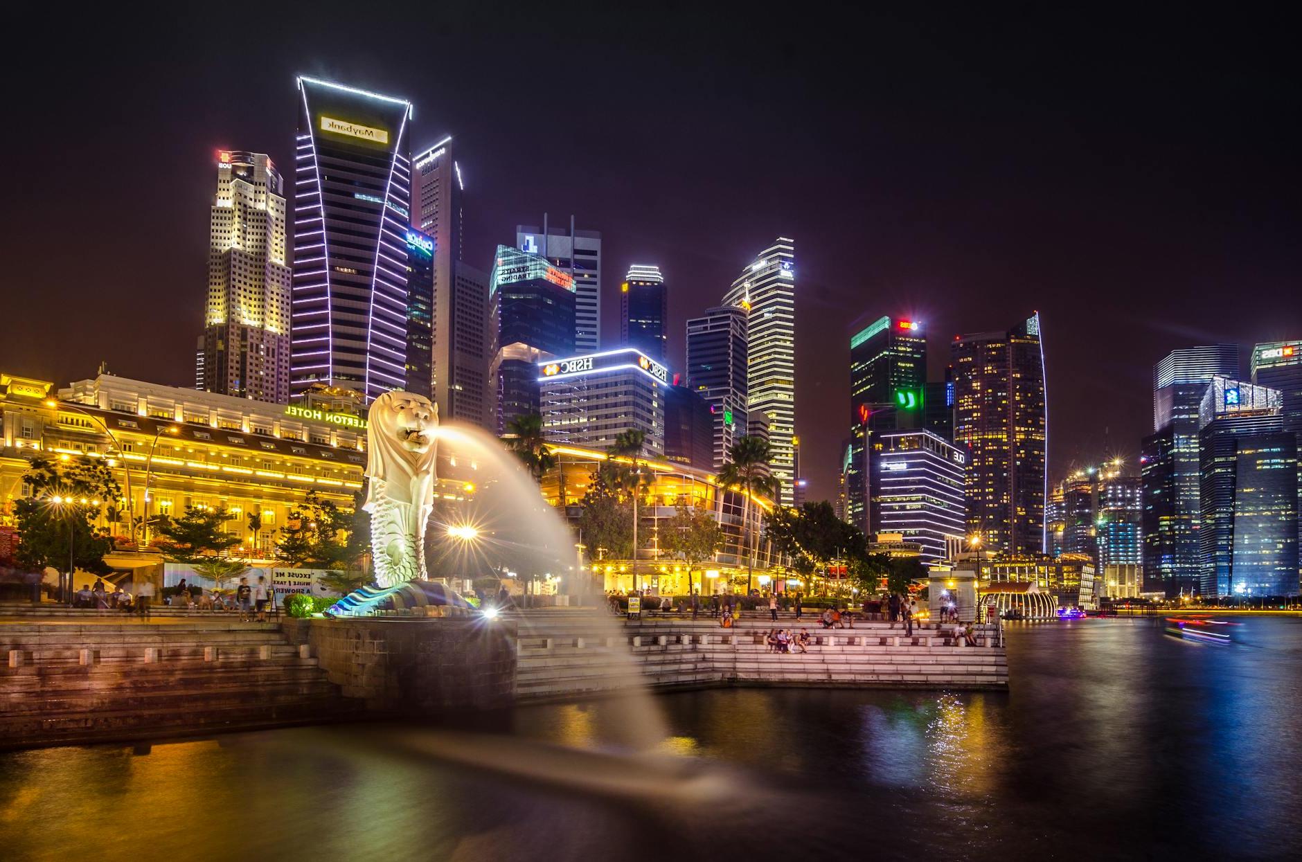 Top 10 Must-Visit Attractions in Singapore: Discover the Lion City's Best Spots!